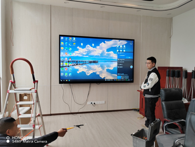 自贡国家电网110寸会议一体机安装调试完成